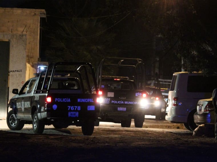 AMLO sugiere que estudiantes asesinados iban a comprar drogas.