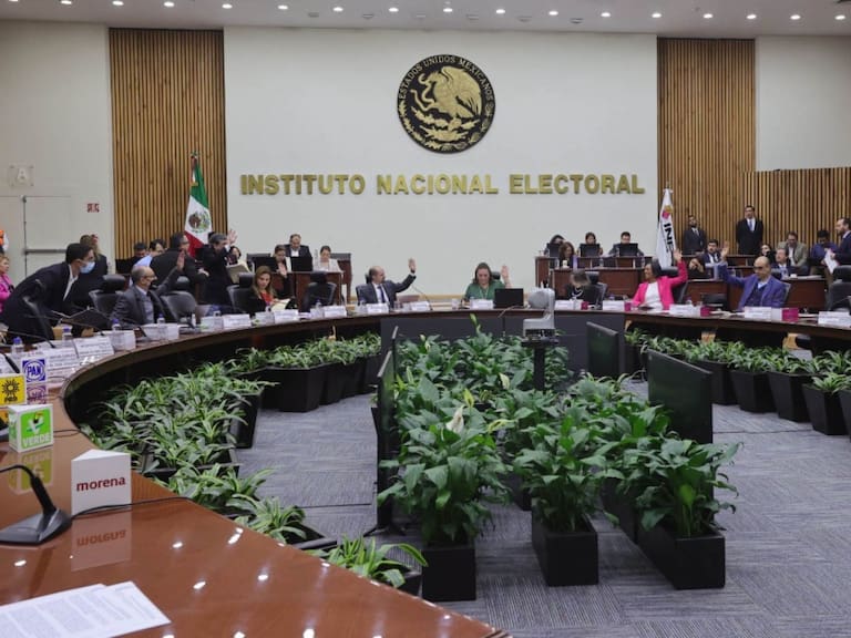 INE emite reglas para candidaturas rumbo al 2024