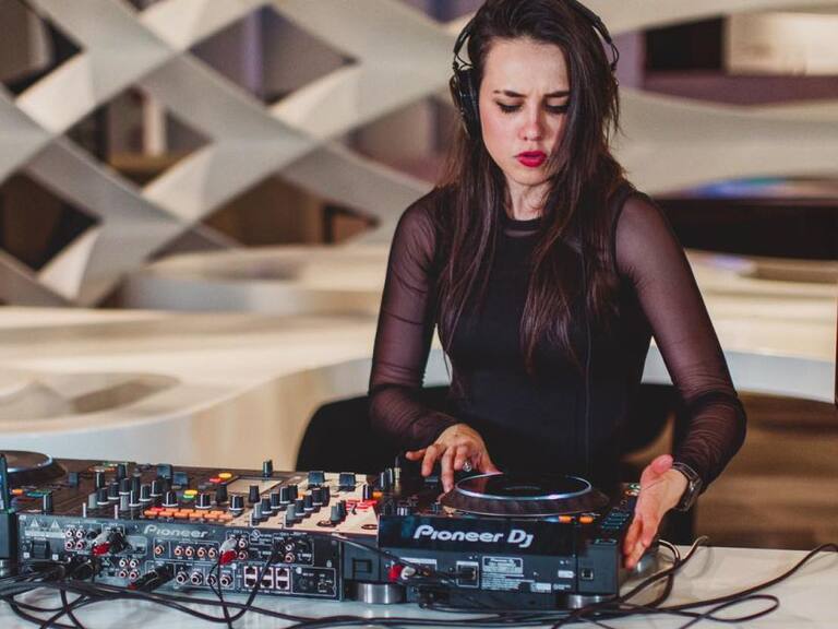 Mexicanas chingonas: Mariana BO, DJ