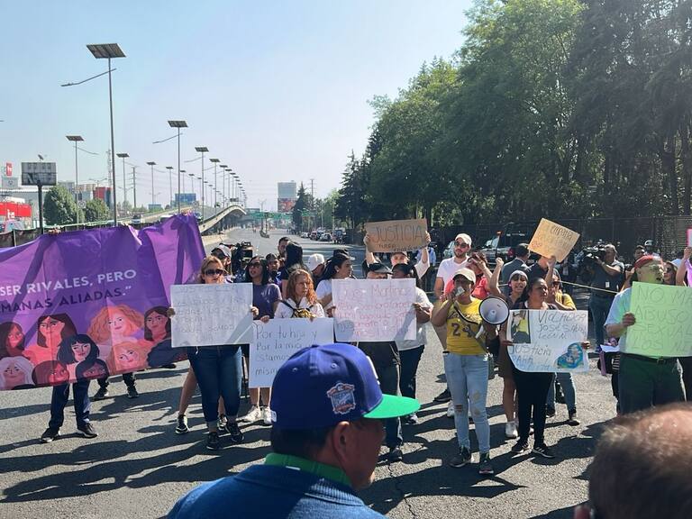 ¡Toma precauciones! Hay bloqueos en Periférico Norte