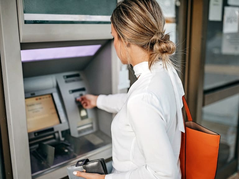 ¿Los bancos estarán abiertos este 1 y 2 de noviembre 2023?