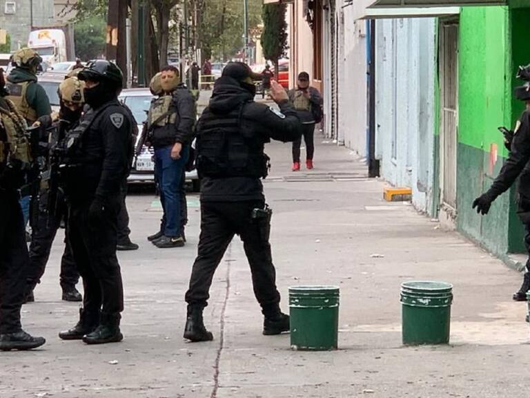 El lugar fue acordonado por los peritos y la Policía de Investigación