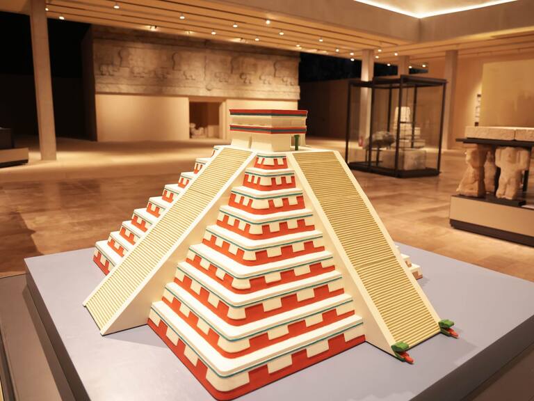 Gran Museo de Chichén Itzá: pinturas, esculturas y piezas arqueológicas encontradas